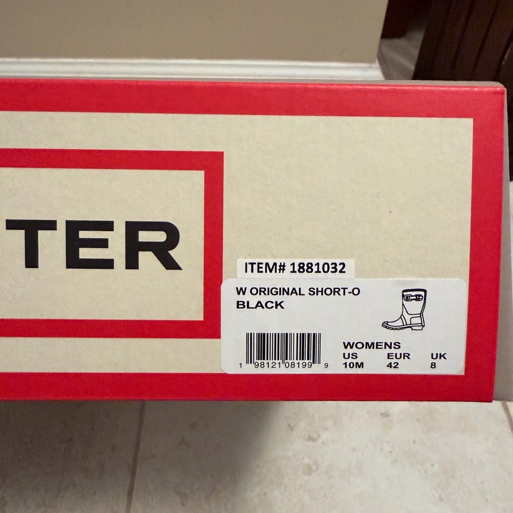 NEW Hunter Classic Black Short-O Boots - 10 - Picture 4 of 5